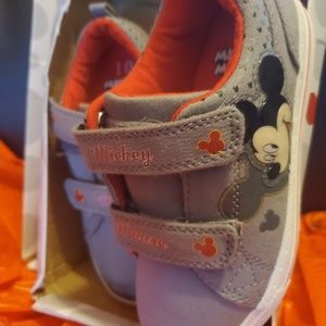 Unisex Disney Mickey Mouse Sneakers